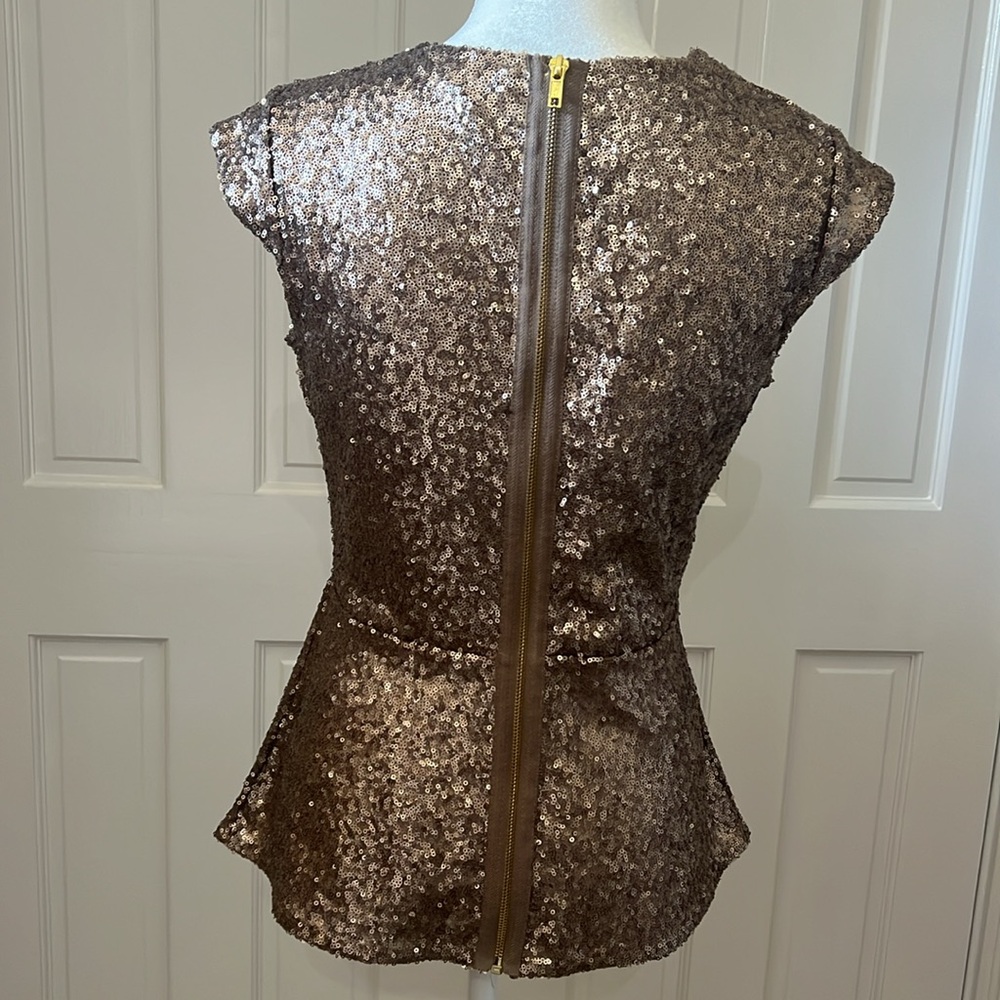Adorable sequin‎ top! - Picture 3 of 8